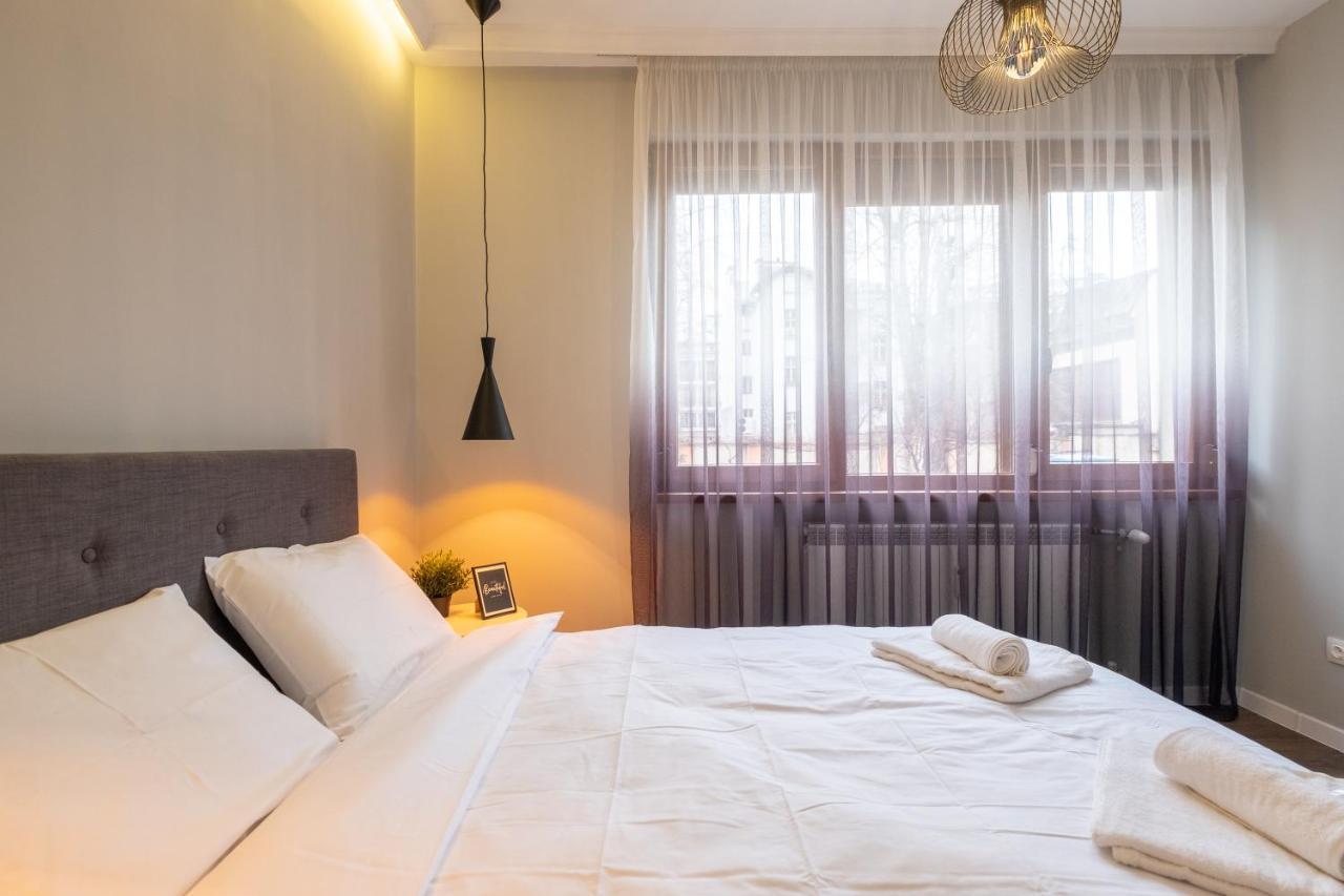 Designer & Cozy 2Bd Flat With A Parking In The City Center By Flat Mаnager Sofia Esterno foto
